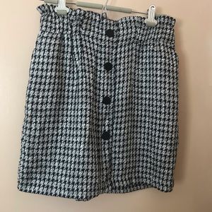 Black and white skirt from dynamite